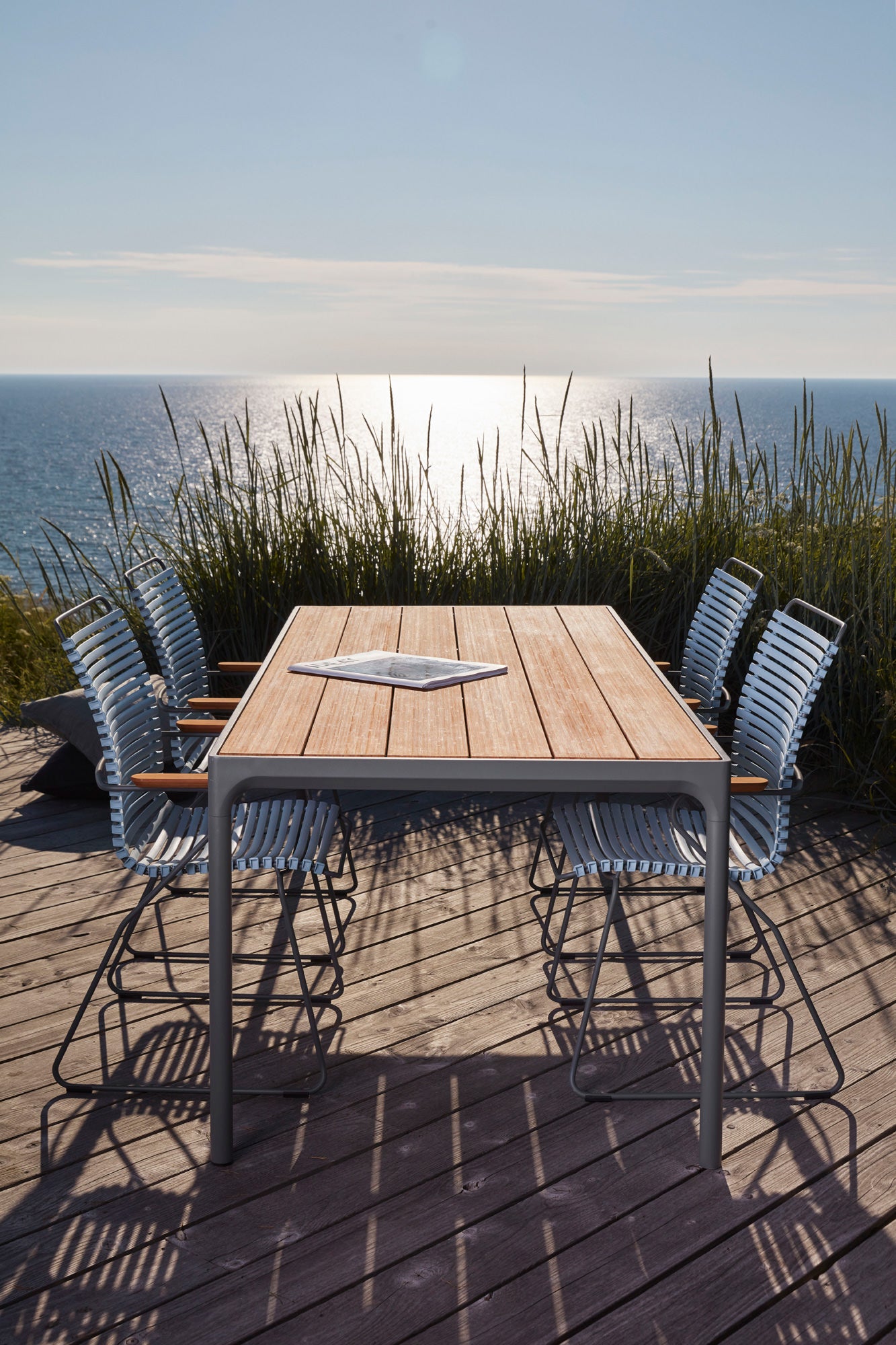 Click Outdoor Dining Arm Chair Tall Back