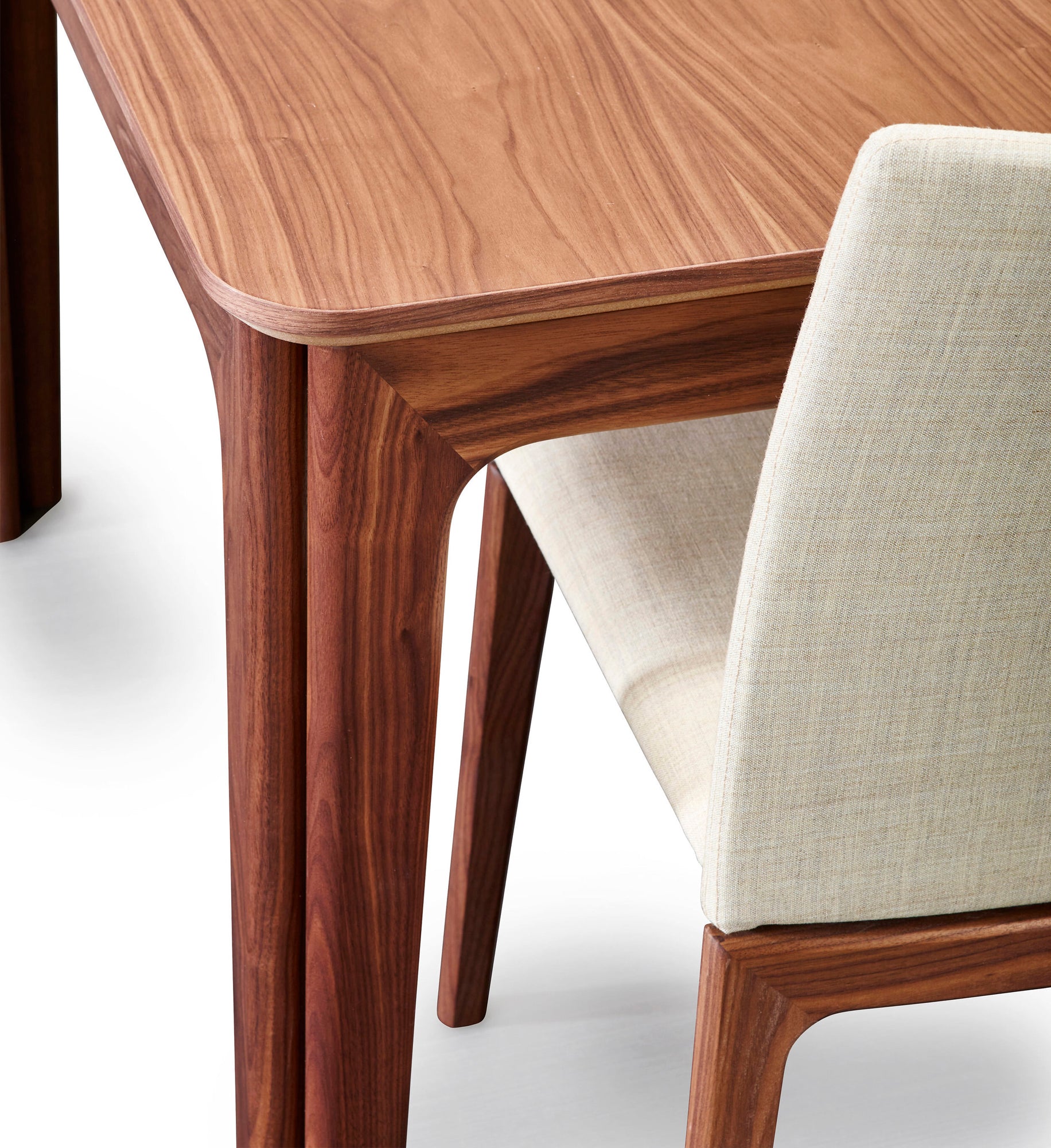 Skovby SM 26 Extendable Dining Table