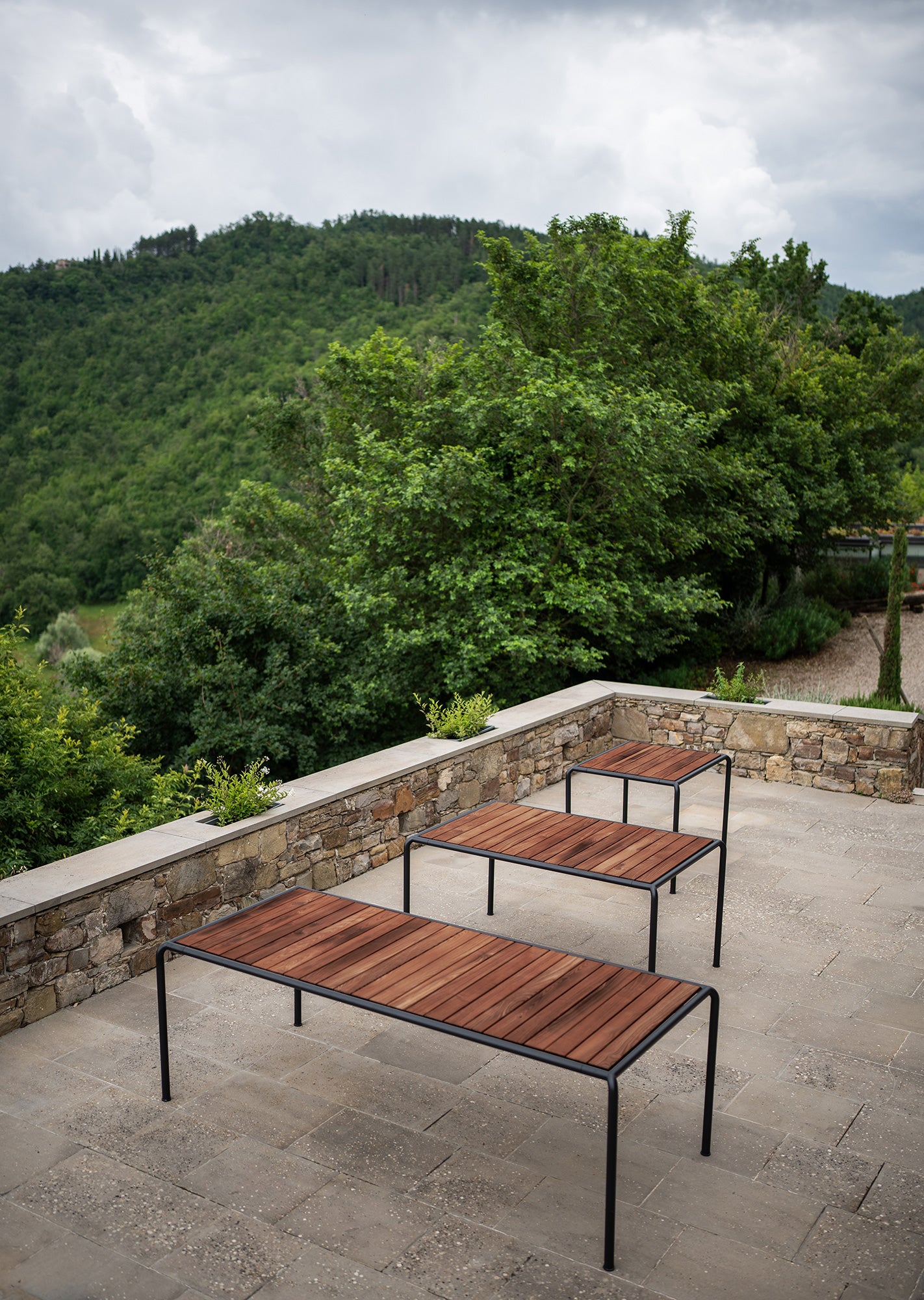 Avanti Outdoor Infinite Dining Table