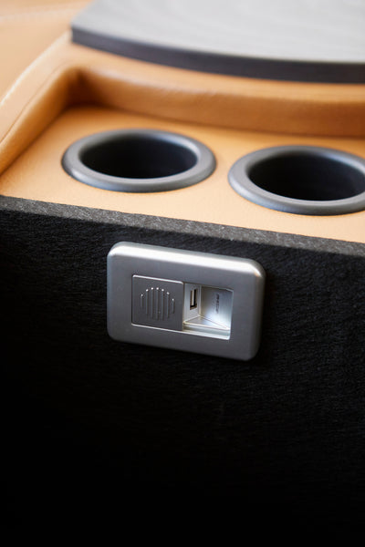 USB in the storage area GALLERY