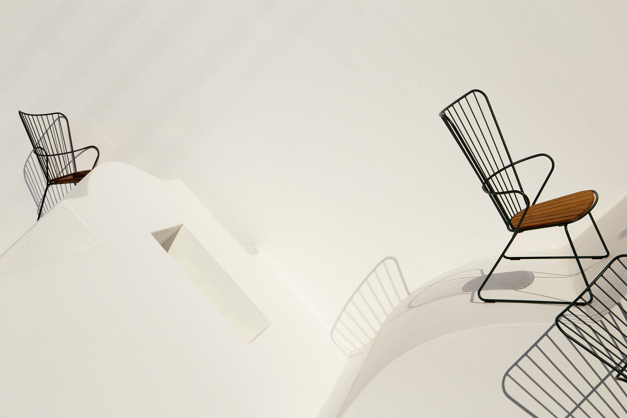 Paon Outdoor Lounge Chair