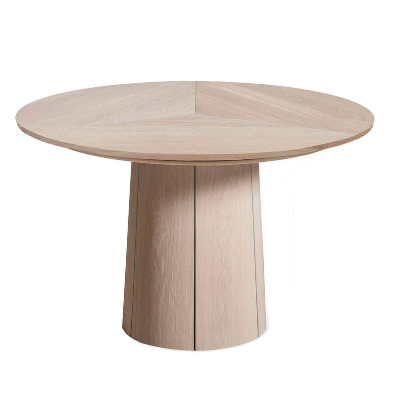 Skovby SM 33 Round Dining Table