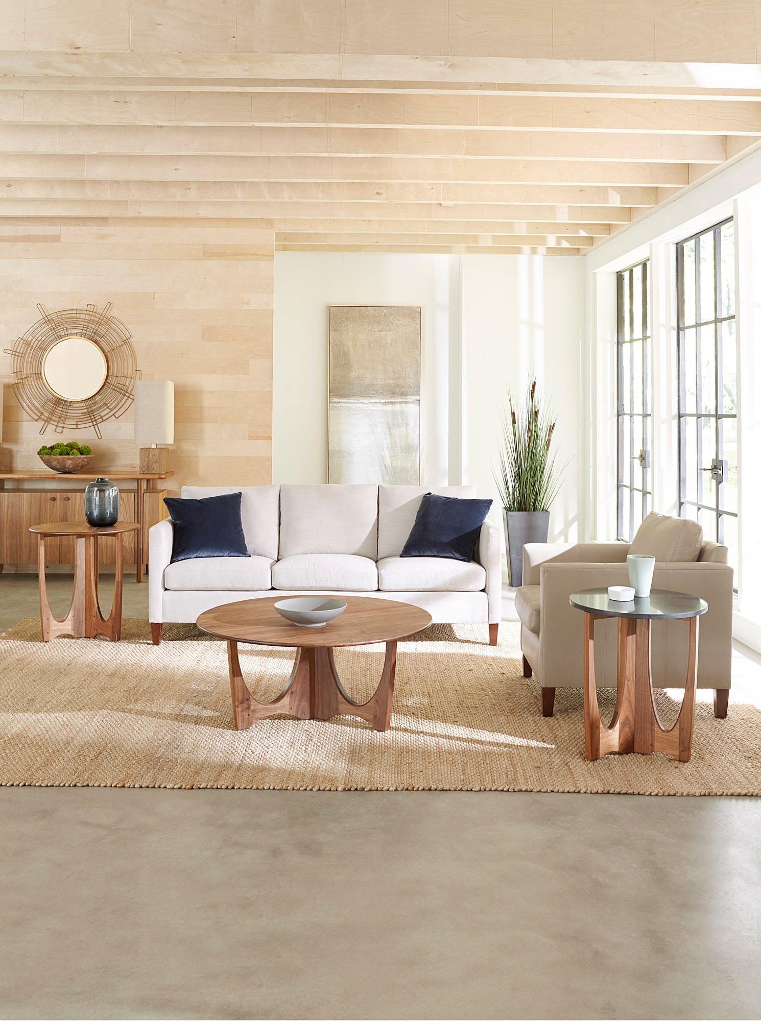 Walnut Grove Round Cocktail Table