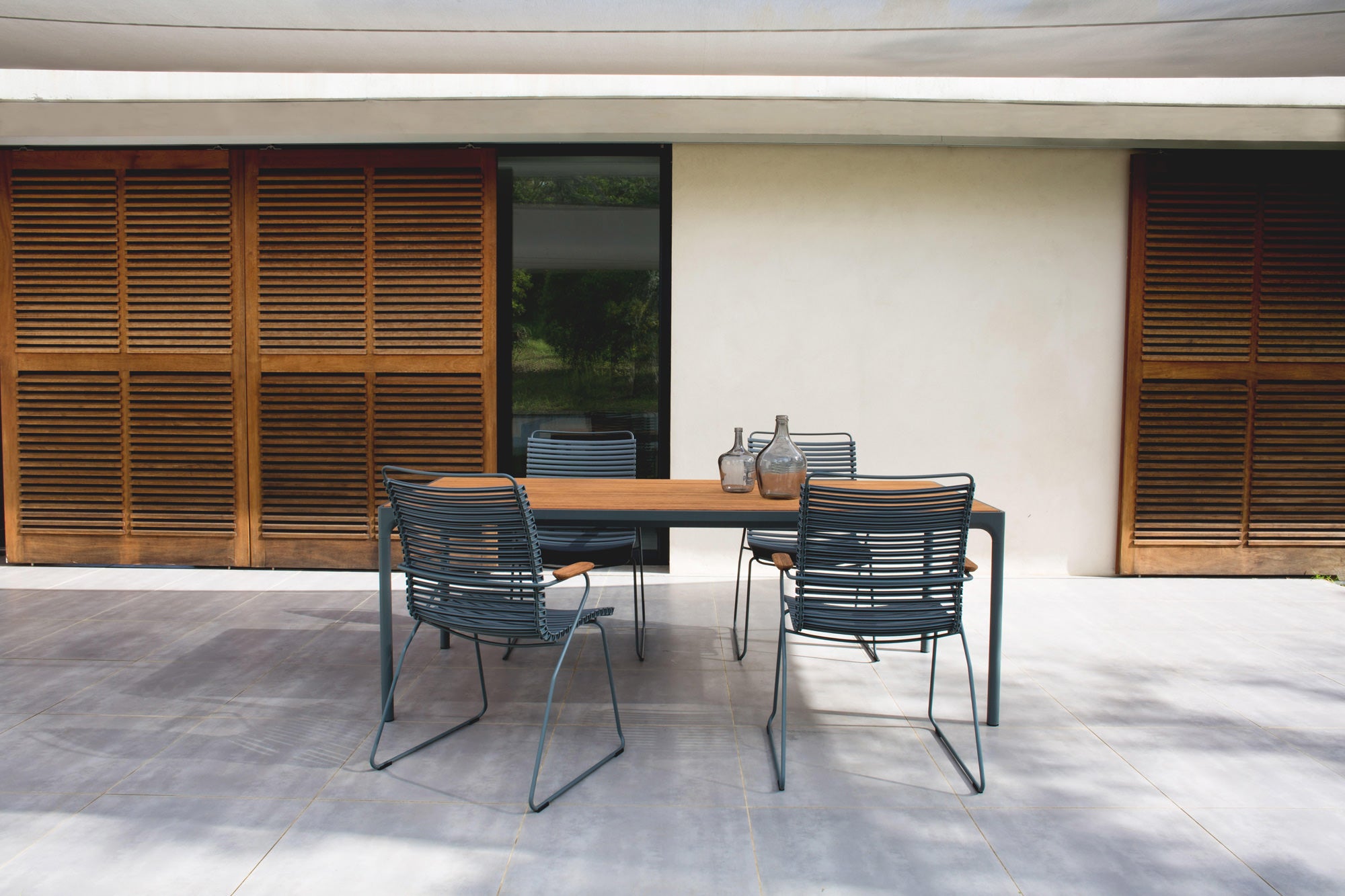 Click Outdoor Dining Arm Chair Tall Back