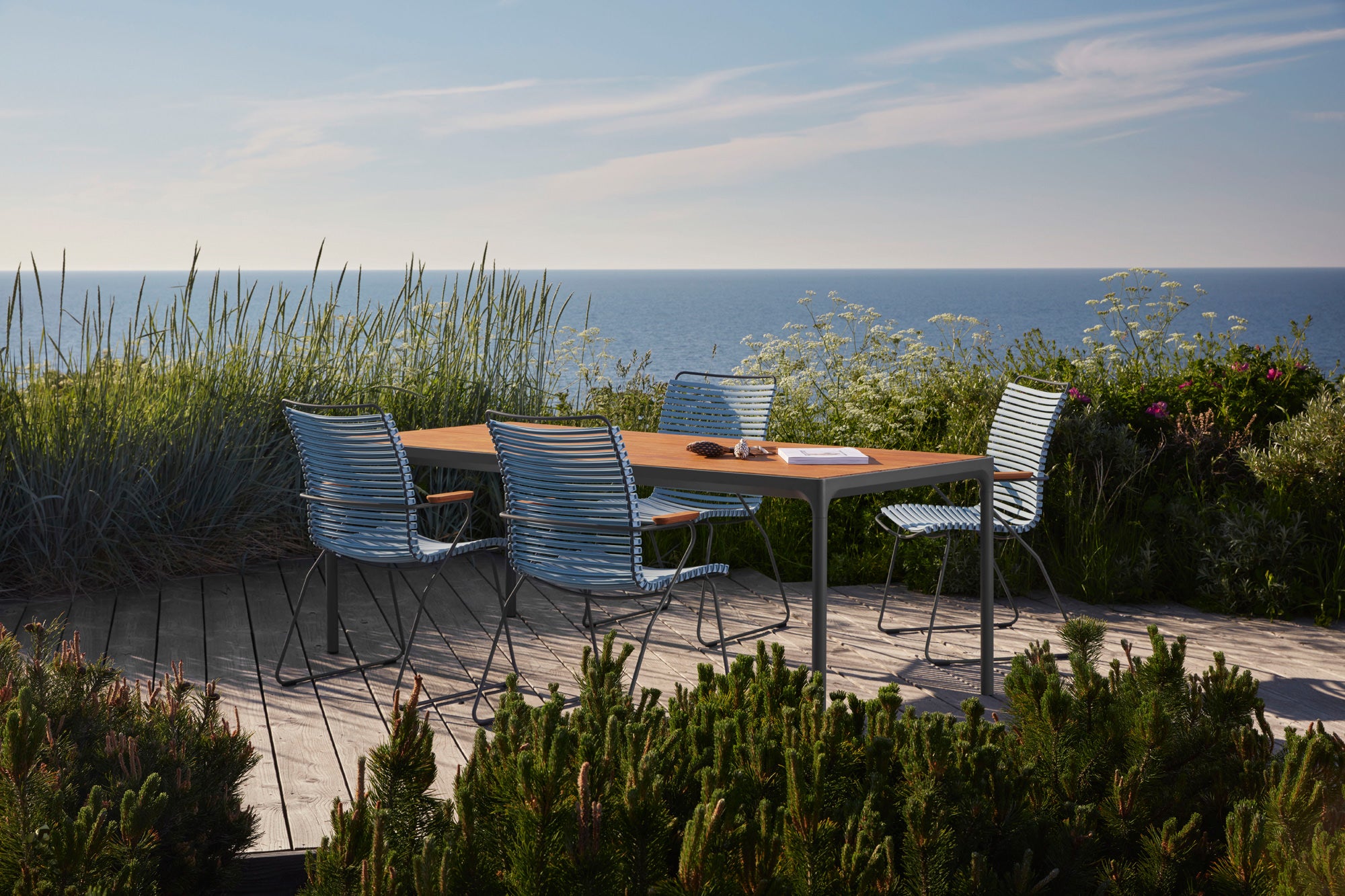 Click Outdoor Dining Arm Chair Tall Back