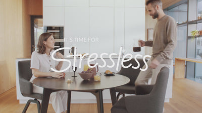 Stressless dining chair video with family enjoying the recline function over breakfast