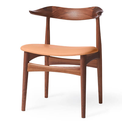 Warm nordic cowhorn-chair-walnut-oiled-soave-nature leather Hansen Interiors