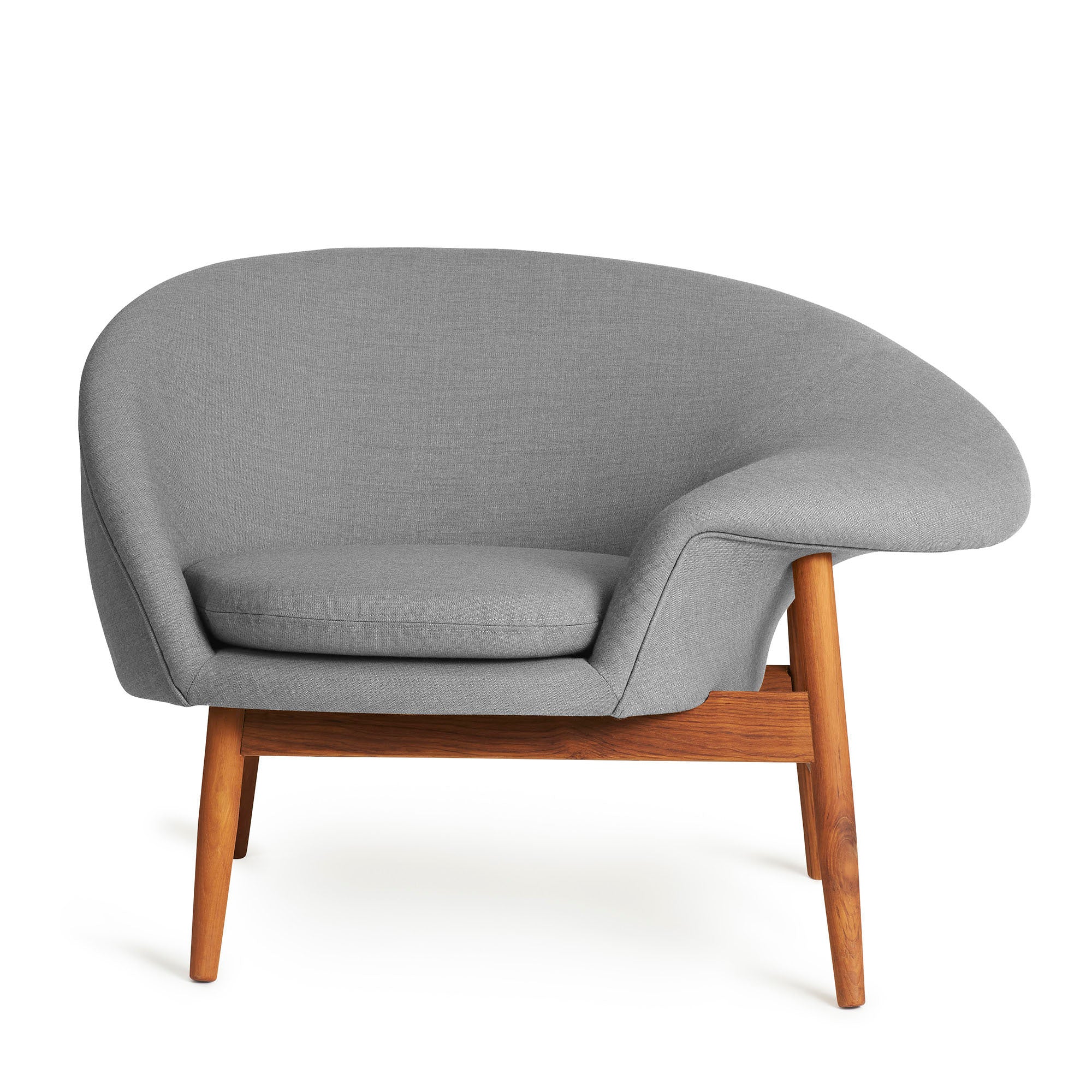 Fried Egg Chair by Warm Nordic