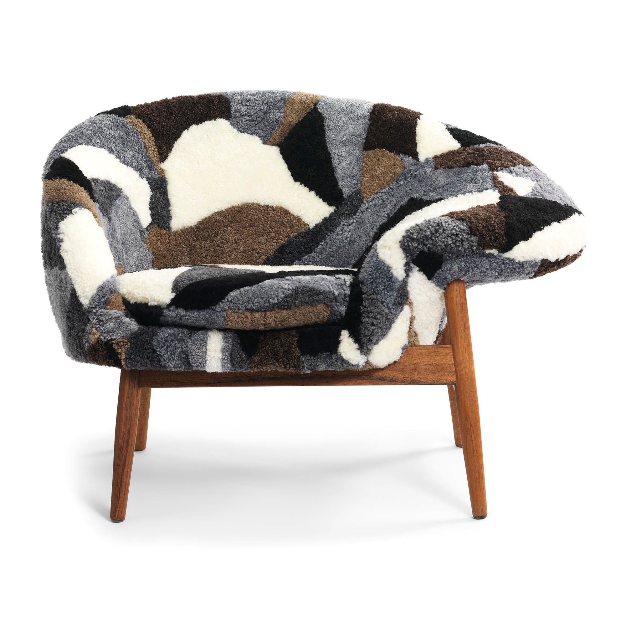 Fried Egg Chair by Warm Nordic