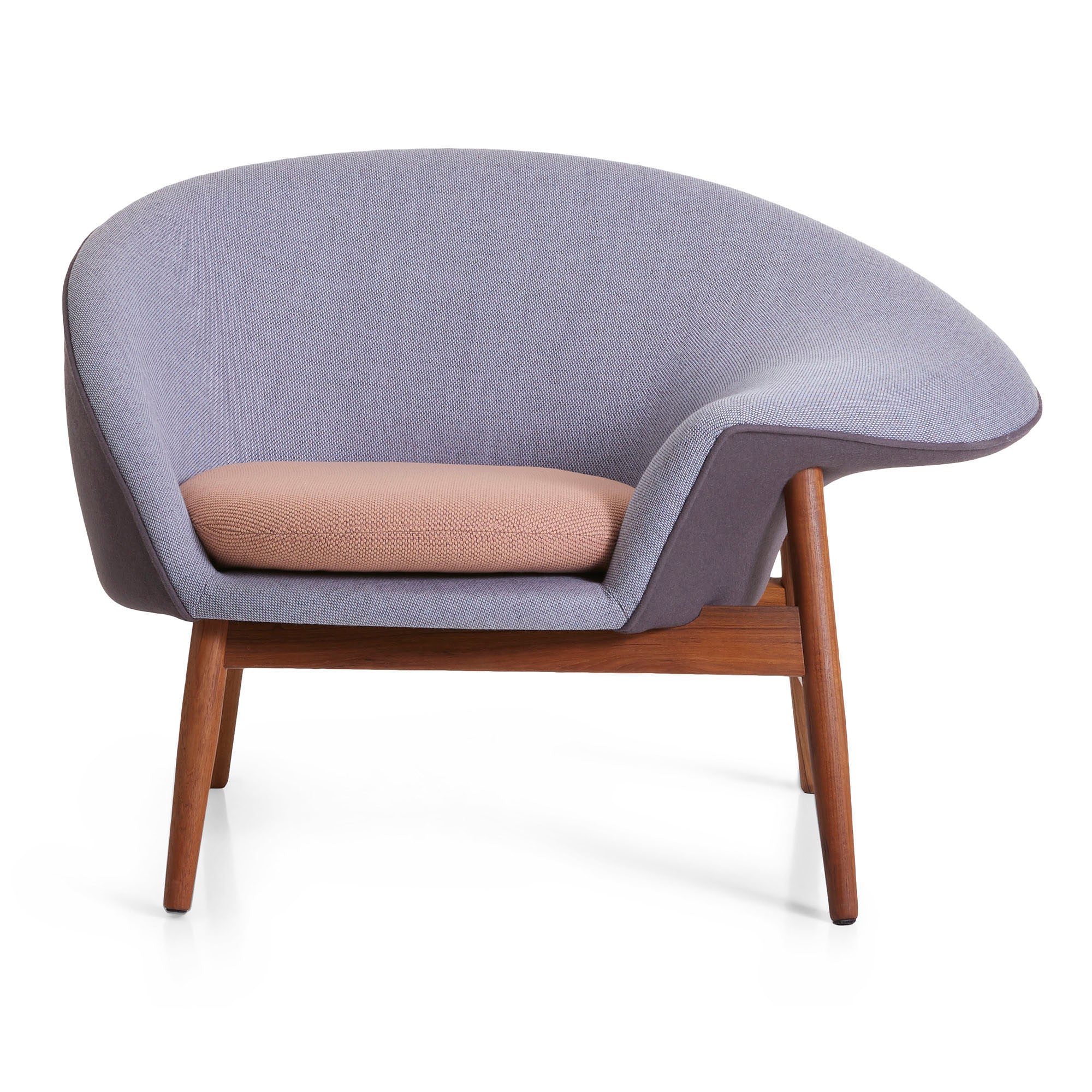 Fried Egg Chair by Warm Nordic