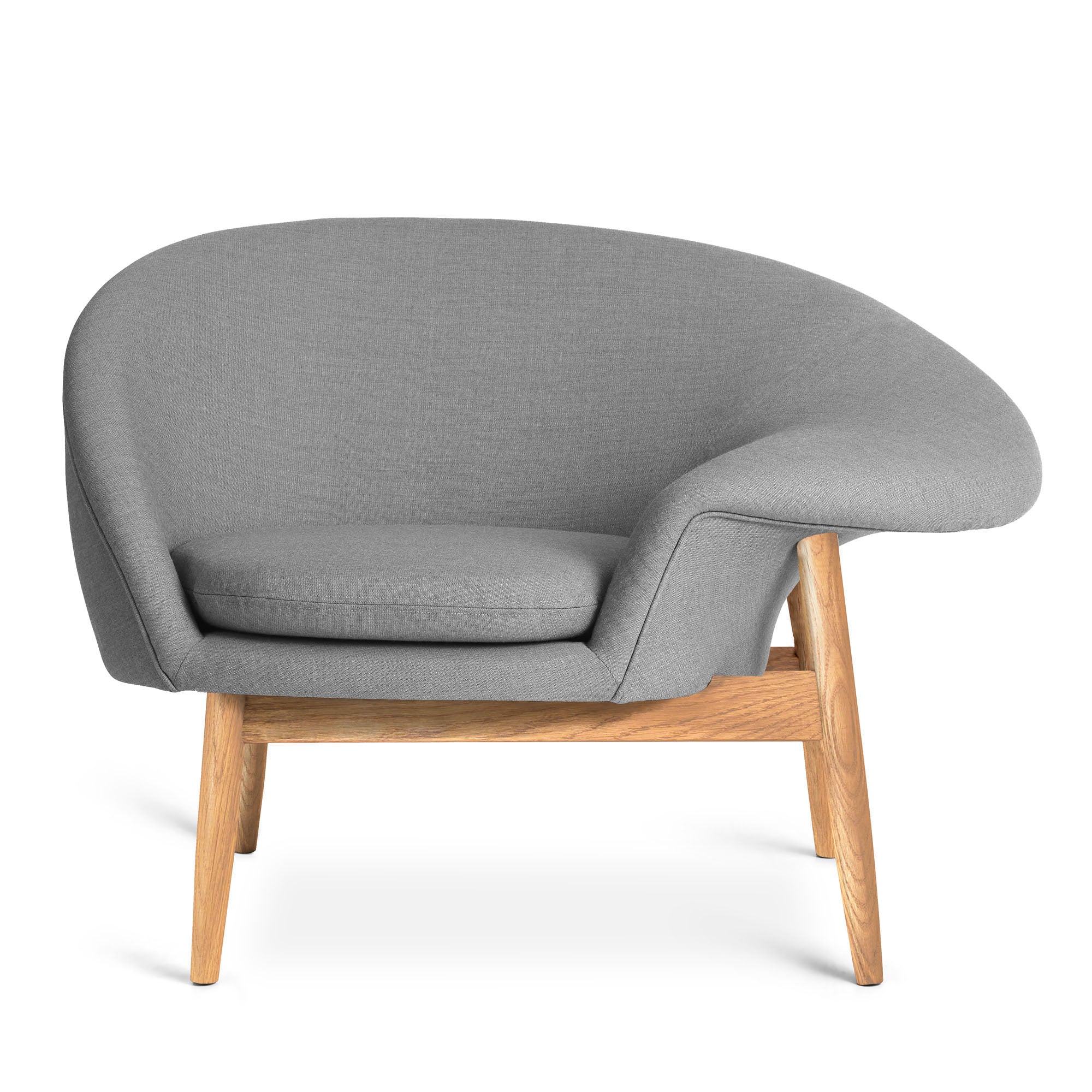 Fried Egg Chair by Warm Nordic