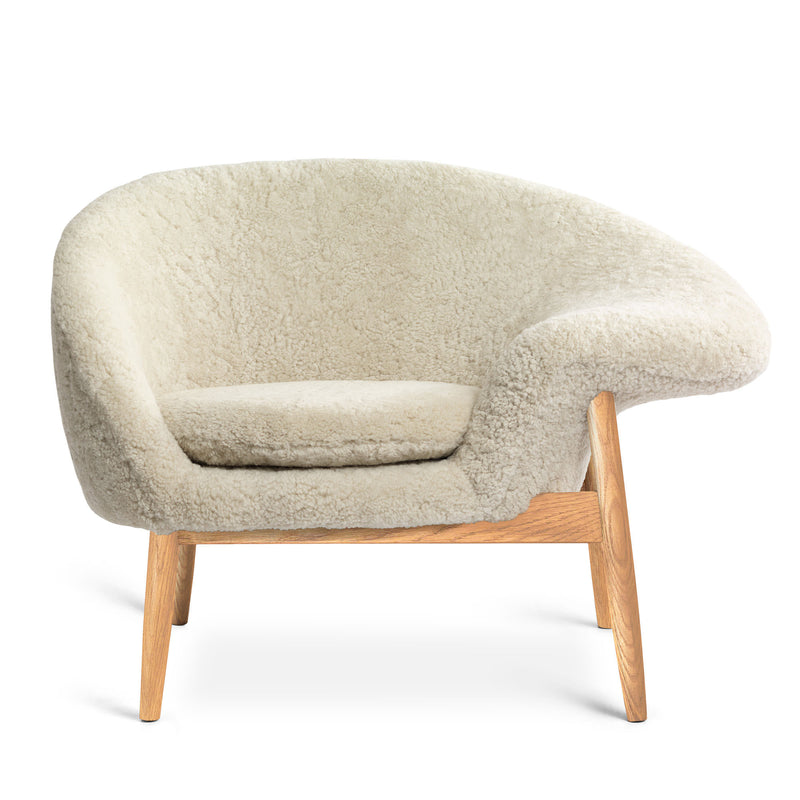 Fried Egg Chair by Warm Nordic