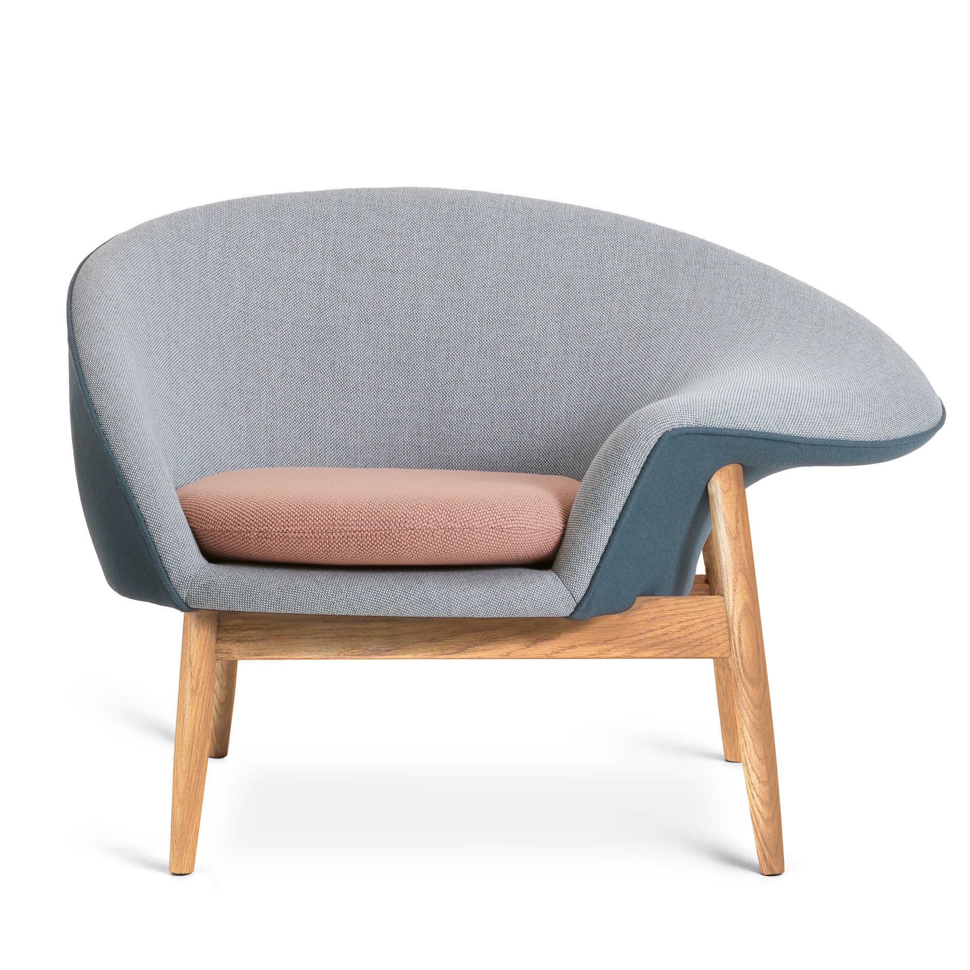 Fried Egg Chair by Warm Nordic
