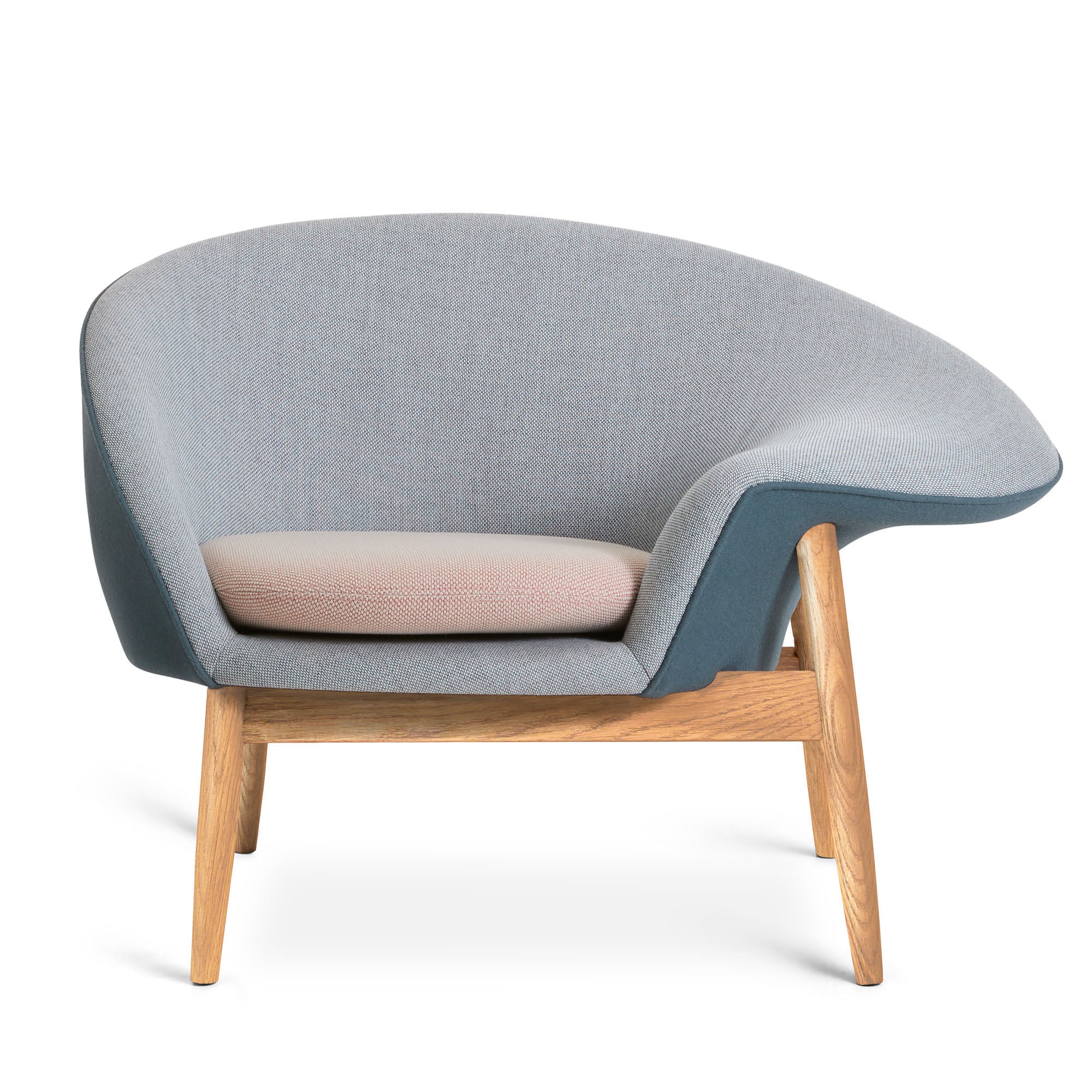 Fried Egg Chair by Warm Nordic